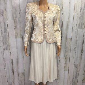 Jeffrey &‎ Dara Vintage 80’s Cream Lace Jacket and Skirt Set